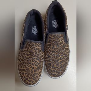Vans Leopard print size 4